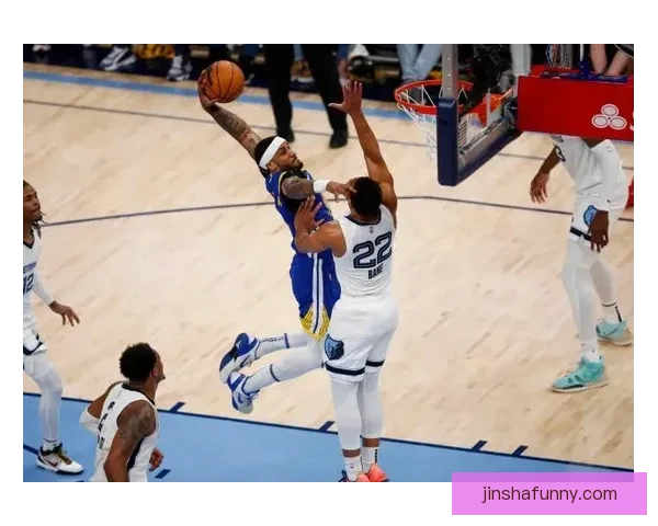 勇士掘金激烈冲突三人被吹技术犯规 小佩顿撞倒对手遭遇一级恶犯