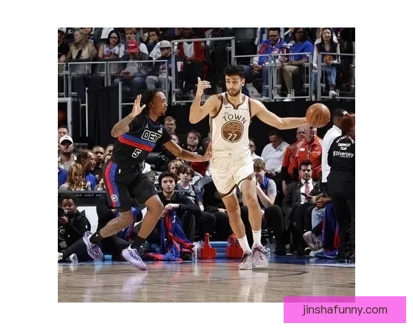 杜伦带伤吃药冲澡咬牙拼到最后活塞锁定东部第一球迷苦等终迎荣耀时刻